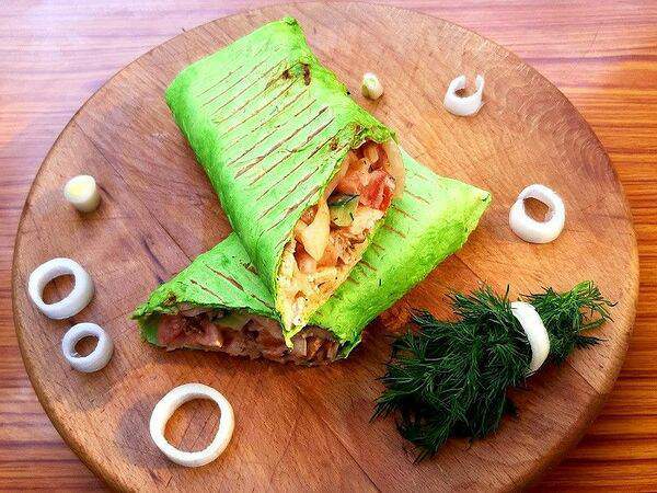 Сытоешка - Шаурма в чесночном лаваше с курицей