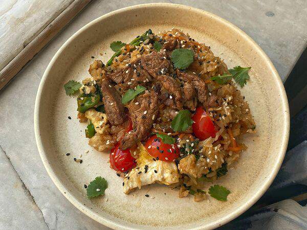 Chang - Вок Жареный рис с говядиной