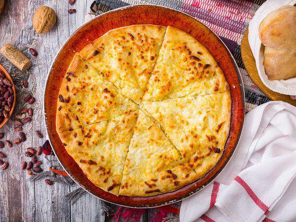 Алазани - Хачапури по-мегрельски