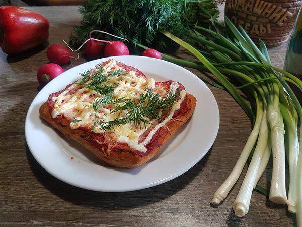 Ланч-кафе Baza Plaza - Мини-пицца с беконом