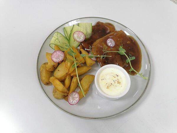 Roots - Свиная вырезка в соусе Терияки