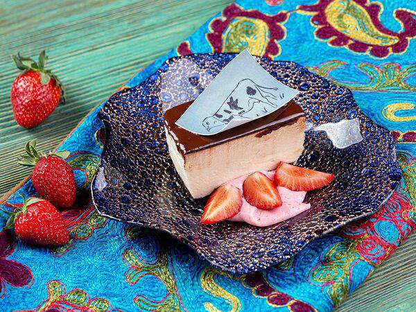 Бахор - Птичье молоко с клубникой