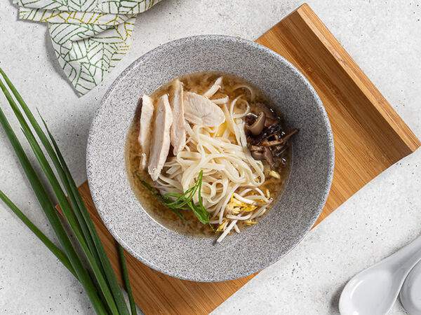 Империя Пиццы и Суши - Суп Рамэн с курицей