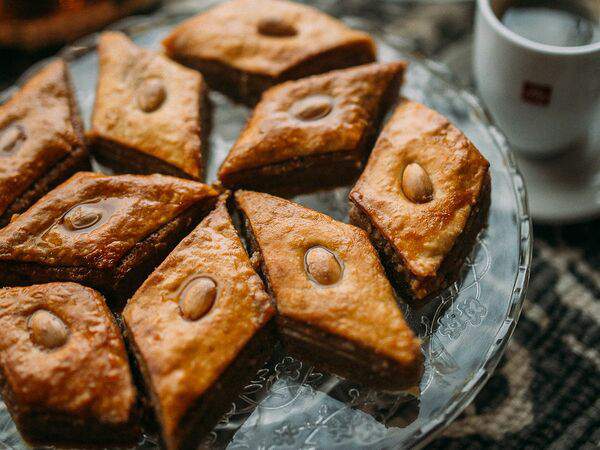 Бульвар - Пахлава