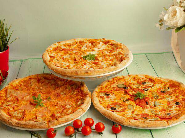 Aleks cake - Комбо из трех пицц