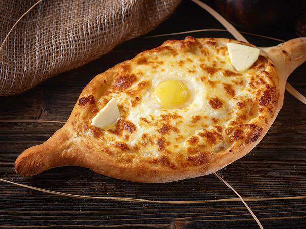 Khortsi & Puri - Хачапури по-аджарски