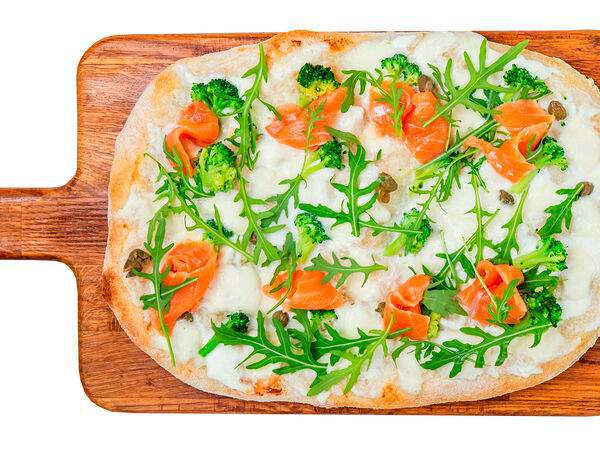 Easy Pizza - Лосось и брокколи