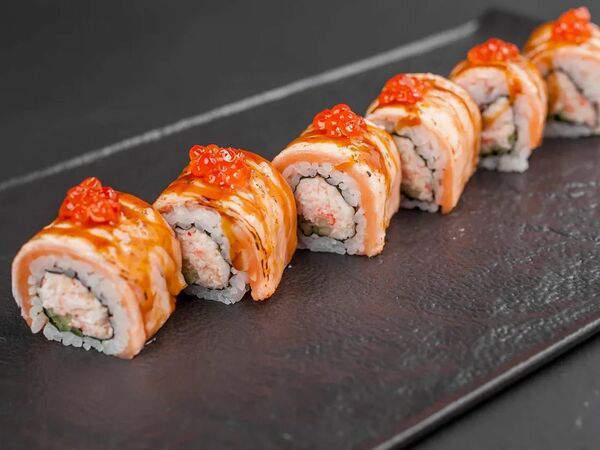 Мако - Ролл Татаки из лосося