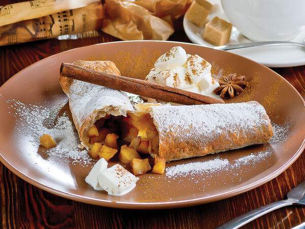 Таверна - Штрудель с яблоками