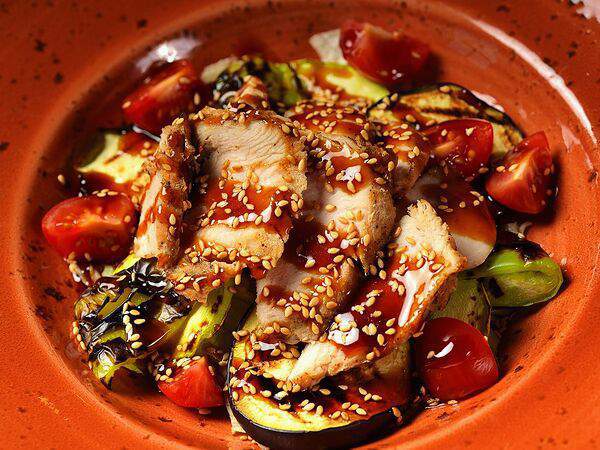 Harat's Irish Pub - Салат Теплый с индейкой