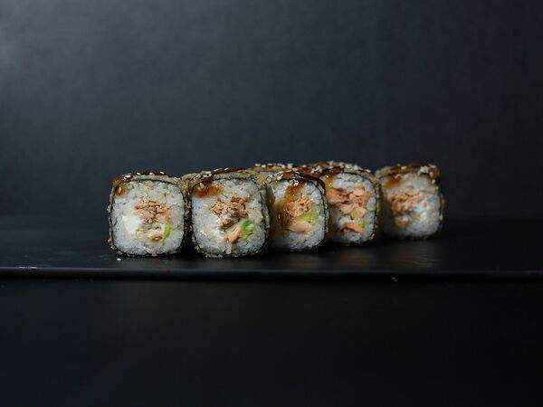 Tamashi40 - Темпурный с лососем