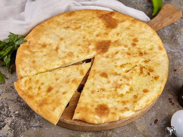 Мамалыга Бар - Осетинский пирог с картофелем и бараниной