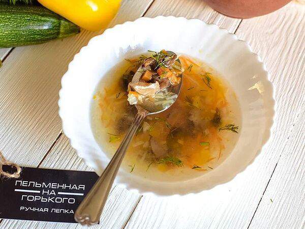 Пельменная на Горького - Суп лапша с грибами