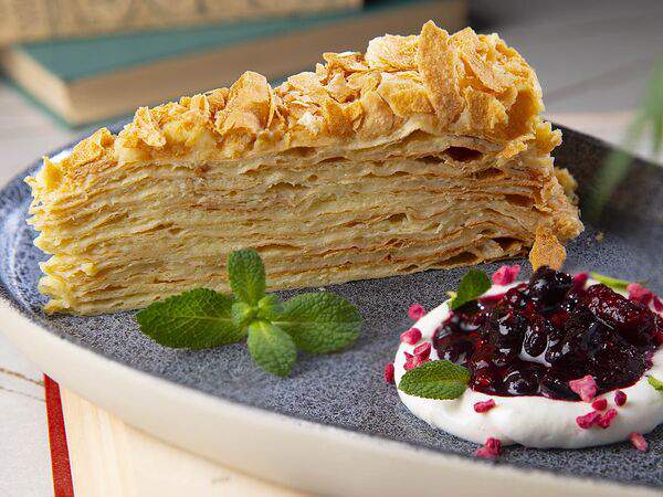 Джентльмены удачи - Наполеон с ягодным соусом