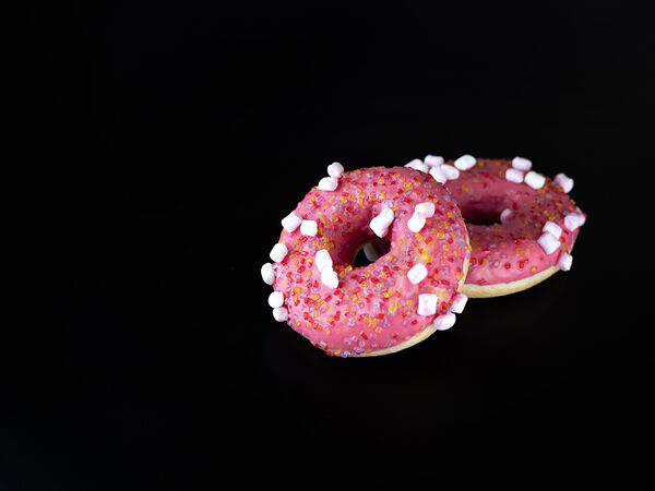 Пекарня Буханка - Донат клубничный с маршмерлоу