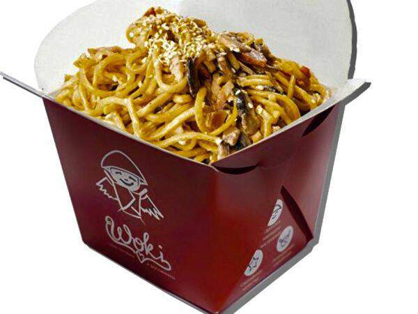 Воки - Вок №14 Яичная лапша с курицей в сливочном соусе