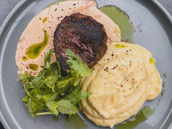 Джон Сильвер - Стейк из говядины с кофейным соусом