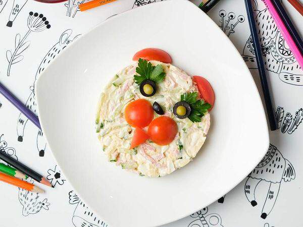 Семейное кафе - Салат Мишка