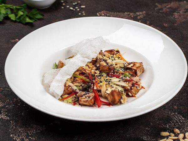 Шоколадница - Китайский салат с курицей терияки