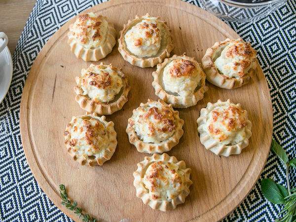 Тестов - Перепечки с курицей, картофелем и сыром