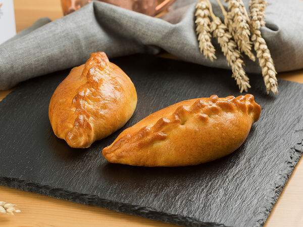 Пышка Малышка - Пирожок с луком и яйцом