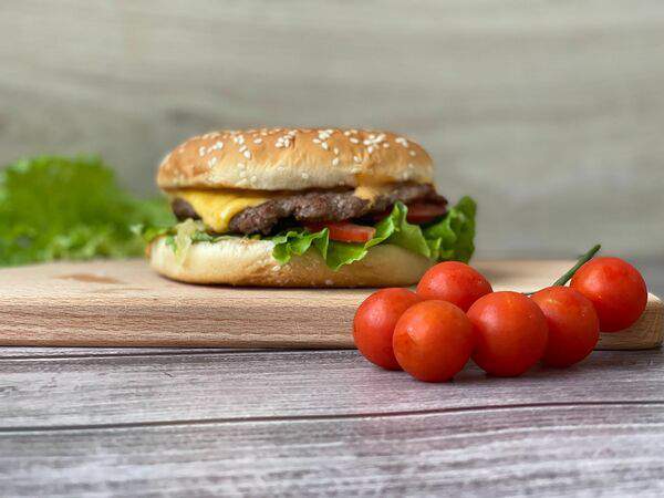 Хот доги  &  бургеры - Бургер Классический