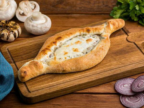 Мама, я дома - Хачапури с томлёным в сливках цыплёнком