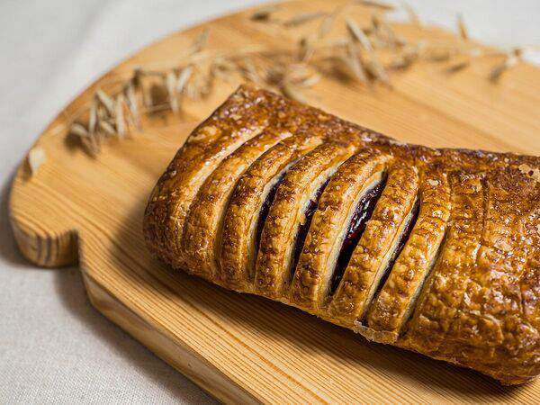 Хлебные истории - Бриошь с вишней