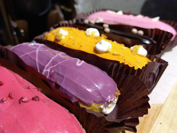 Порт-брю - Эклер в ассортименте