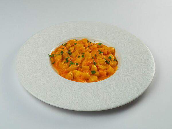 Skzk Rest - Тар-тар из морского гребешка с манго