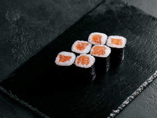 Кафе Nебо - Ролл с лососем