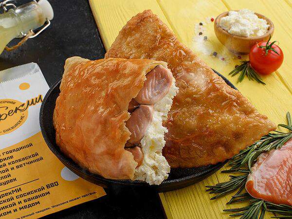 Чебурекми - Чебурек с красной рыбой