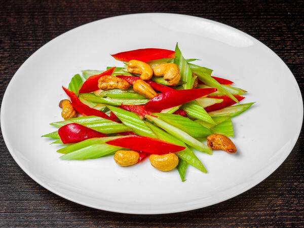 AzianA - Салат из сельдерея и кешью