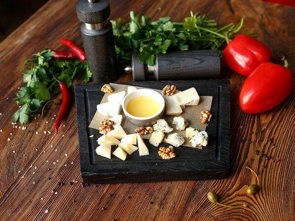 Угли - Сырная тарелка