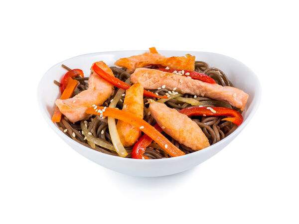 ПиццаРоллия - Соба с лососем