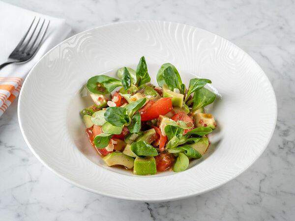 Pinzeria by Bontempi - Салат с крабом и авокадо