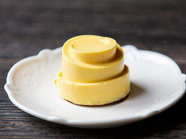 В шоколаде - Пирожное Манго-Маракуйя