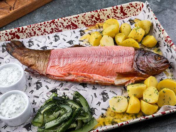 Агонь BBQ Ratskeller - Большая розовая форель из Оленьих ручьев