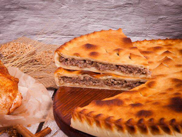 Осетинские пироги и пицца - Пирог с картошкой и мясом