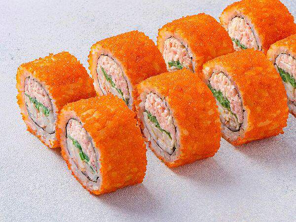 Сакура - Ролл с тигровой креветкой и лососем