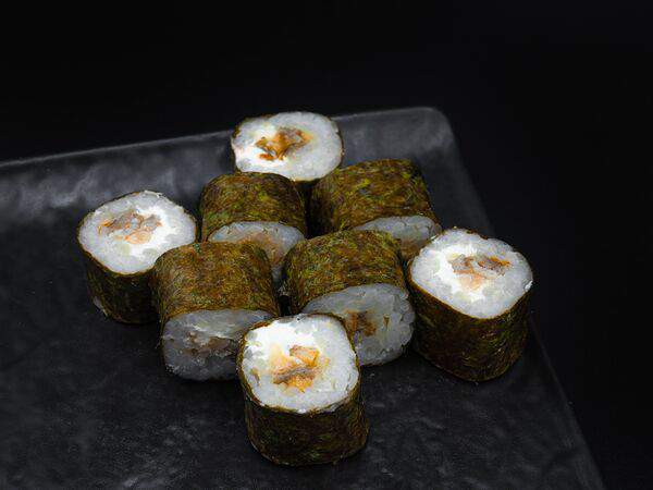 НЕФТЬ еда - Ролл с угрём и сыром