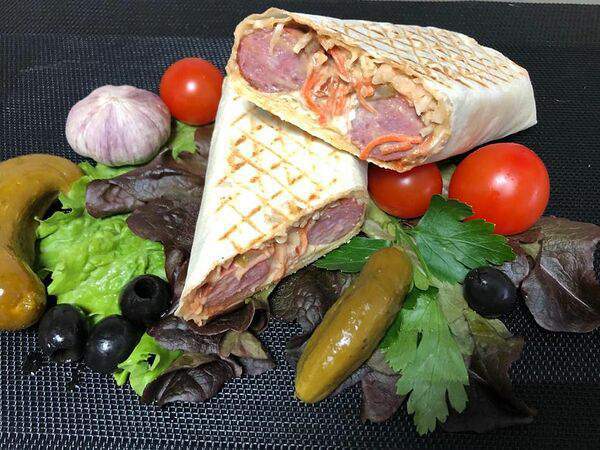 Дёнер-кебаб - Колбаски гриль в лаваше