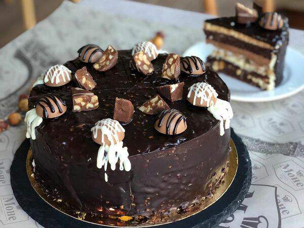 Моне - Торт Сникерс