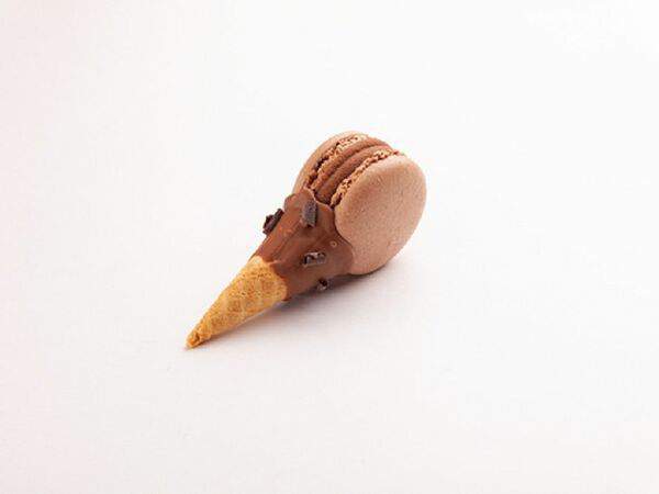 Magic Coffee - Макарон шоколад-карамель с рожком