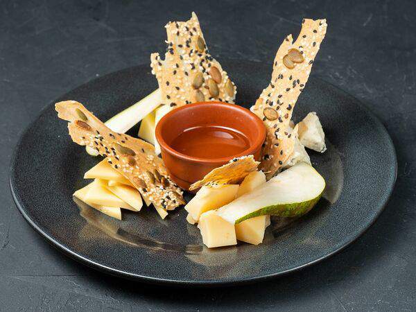 Self Cost - Сырная тарелка