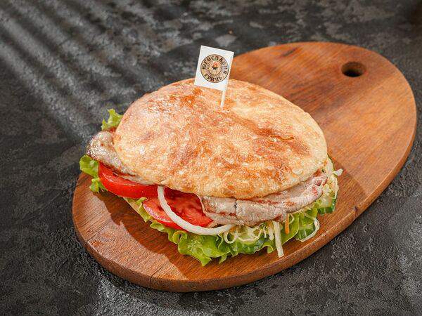 Югославия - Бургер со cвинoй шейкой