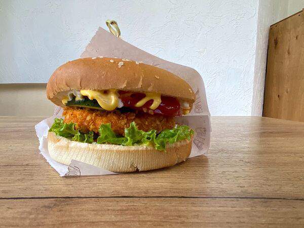 Sochi Food - Гамбургер с куриной котлетой