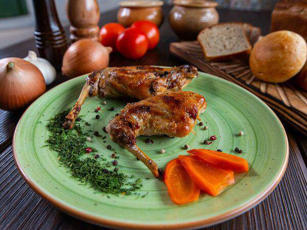 Околица трактир - Кроличья ножка тушеная в печи