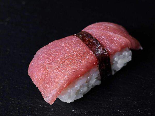 Rocket Pizza - Суши с тунцом