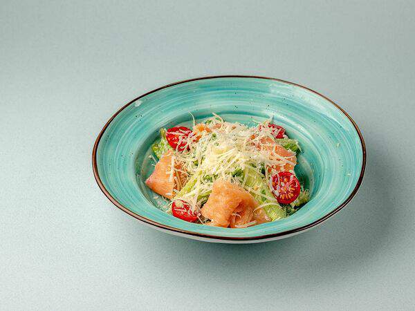 Булошная Гурман Булкинъ - Салат Цезарь с лососем